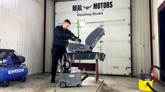 Detailing C разбором салона TOYOTA CROWN