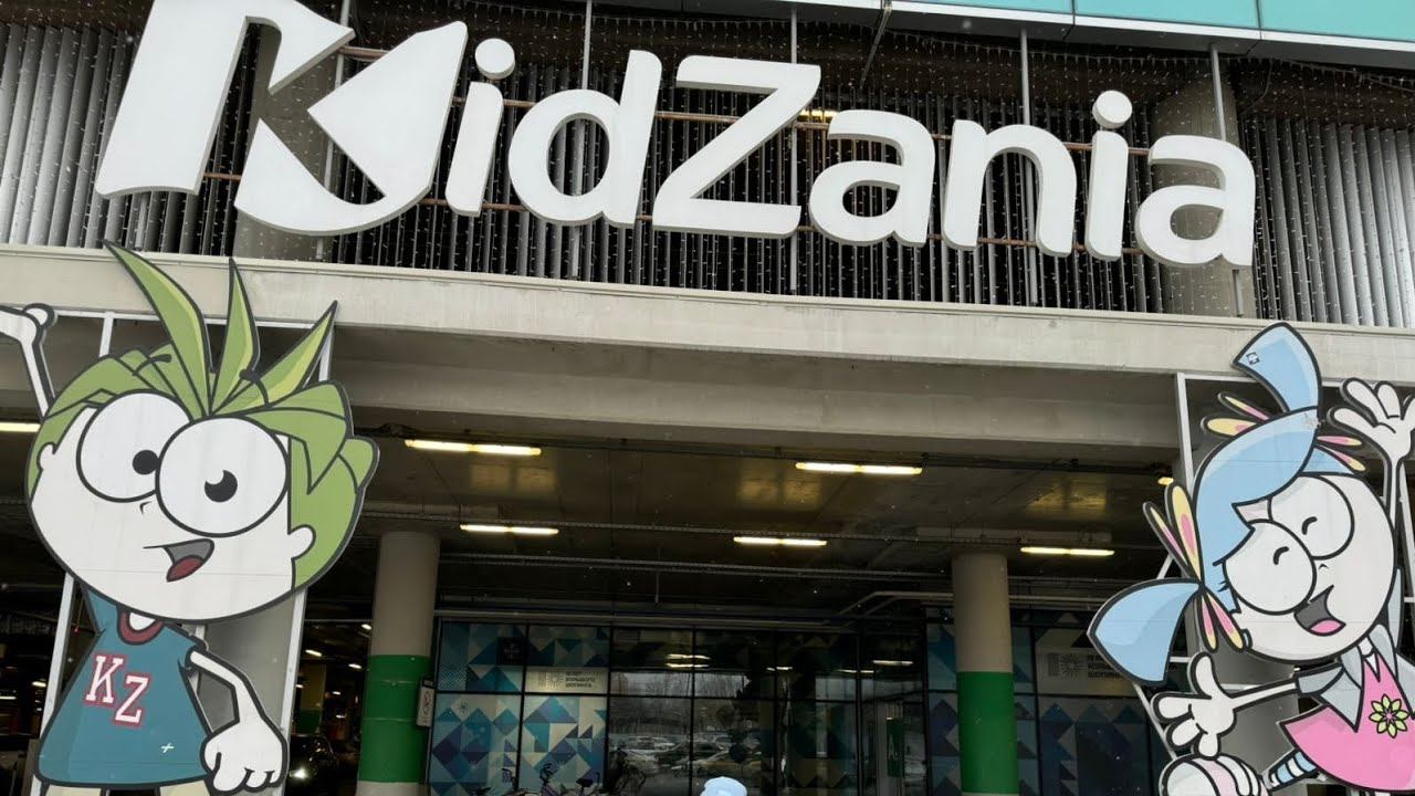 Хожу в Kidzania - кидзанию ( город профессий ) Город Москва  -   Авиапарк 4 этаж