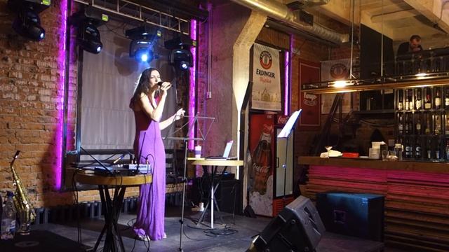 Temptation - Can't Take My Eyes Off Of You