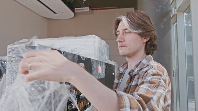 Умные кофейни FIBBEE теперь и в Дубай