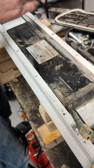 Затопили электросамокат -= остались без гарантии и обеспечили себе дорогой ремонт #kugoorussia33