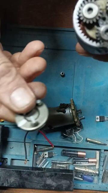 Планетарный редуктор  устройство КороннаяШестерня Водило Сателлиты Шестерня