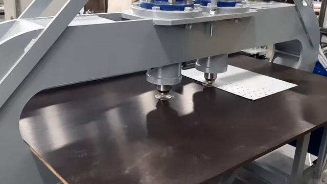 Пробой отверстий в 4мм нержавеющей стали стали