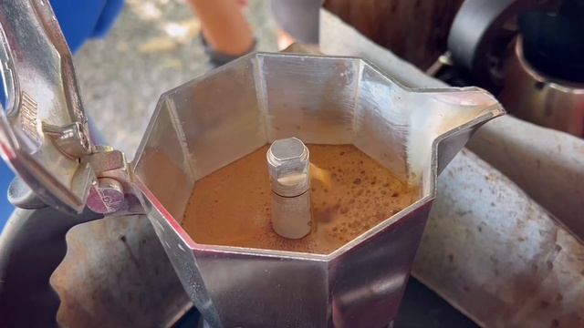 ASMR Cafe Vlog Mini Coffee Shop 17Slowbar Coffee Moka Pot | Tasty Inside Café Design Ideas