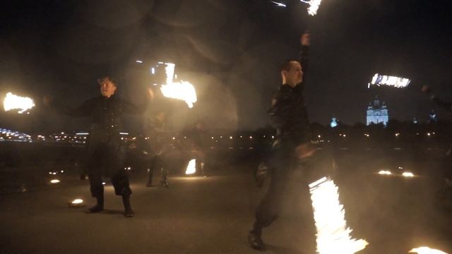 Президентское фаер-шоу на Неве  Театр огня и света БезГраниц