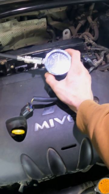 Замер компрессии на холодном и на чуть прогретом двигателе