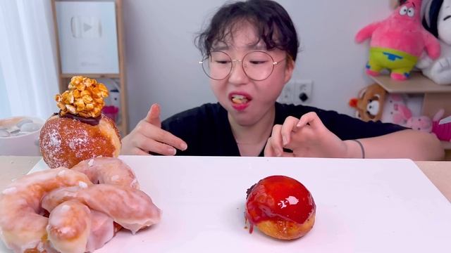 한남동 신상도넛 베이비칙🥨 도넛 BABYCHEEK DONUTS 디저트 먹방 Dessert Mukbang