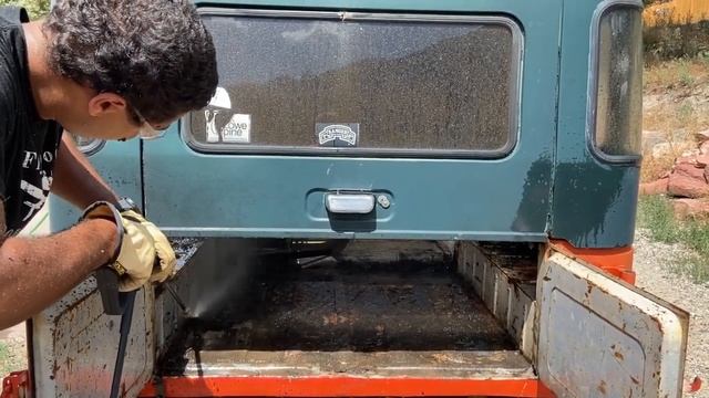 Toyota Land Cruiser FJ40 Part 1 - POWER WASHING A NEW 