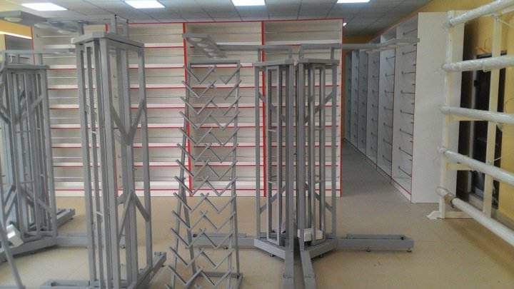 Разработка и изготовление выставочных стендов и экспозиторов