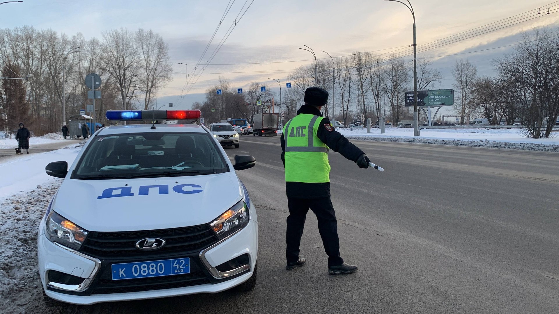 В Кемерове автоинспекторы отстранили от управления водителя, имеющего признаки опьянения