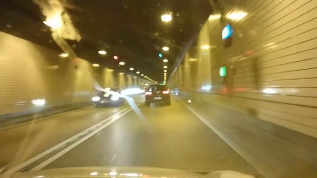 Тунель в Гамбурге под водой ( под Эльбой) 3 км