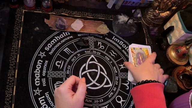Что принесет вам Зимнее Солнцестояние- Йоль ? 🎄Общий расклад