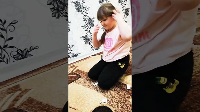 Даша поставила Амиру в угол 😁