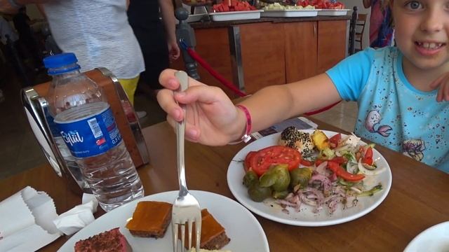 ЧЕМ КОРМЯТ В ОТЕЛЕ - PERRE DELTA HOTEL RESORT SPA 5* - Александр Догадин