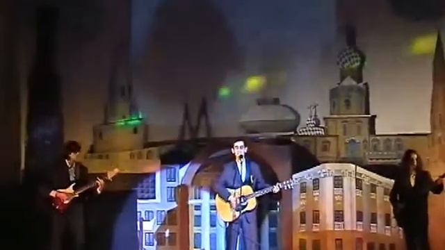 Девушка с глазами цвета ветра.