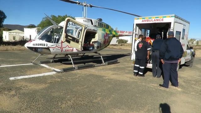 Sakelui Gryp In Om Heli-dek Te Red