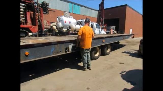 Sold! 2000 Landoll 317 Hydraulic Single Drop Bed Sliding Tandem Bidadoo.com