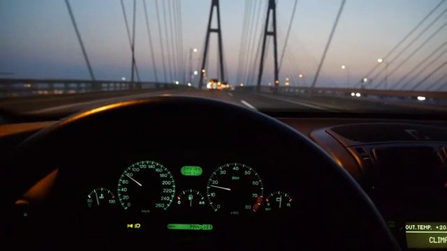 伊勢湾岸道大吊橋をLancia Kappaで駆け抜ける