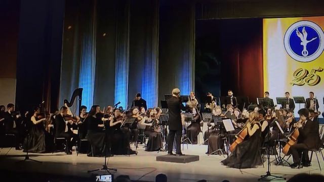 П. Чайковский . Симфония №5 , часть 4 финал