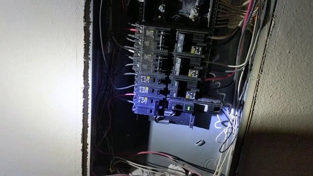 How To Install A Siemens Square D Circuit Breaker
