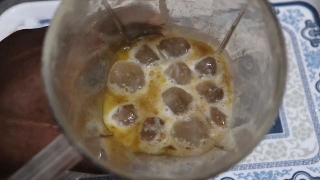 Creamy Keto Bulletproof Iced Coffe | 3 Ingredients Only | Temmybanjo