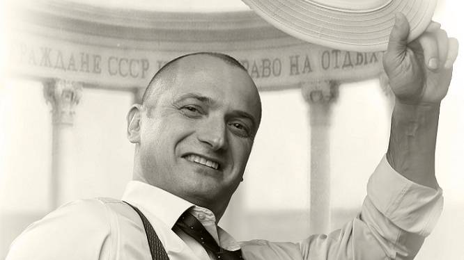 828773712c9375a84f3a5979536d0136