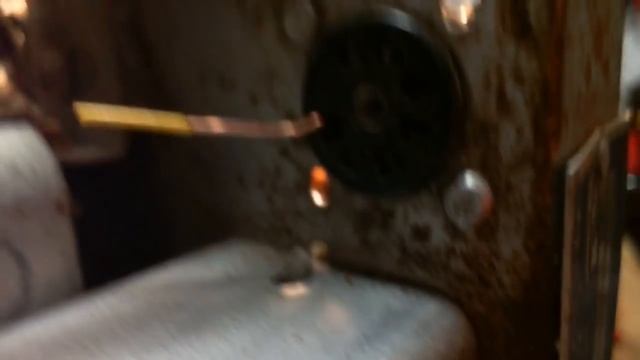 Breadner Bradna JBL 37 Tube Radio Video #5 - Getting It Working
