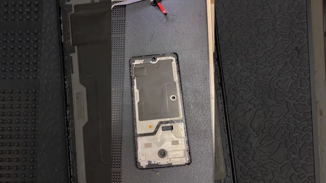 Infinix GT 10 Pro замена дисплея. Сборка смартфона