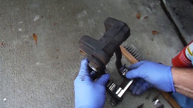 2015 GMC YUKON XL HOW TO REPLACE FRONT BRAKE PADS & ROTORS - EASY DIY