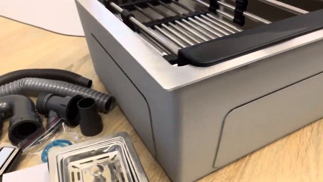 Кухонна мийка Platinum 65*50 L з нержавіючої сталі нерж + кран Kroner 035 BLK чорний гнучкий