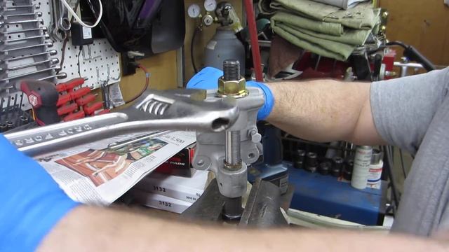 Datsun Truck Kingpin Rebuild - Part 19