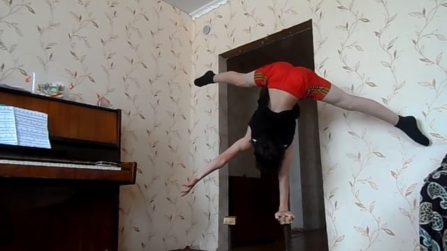 на левой