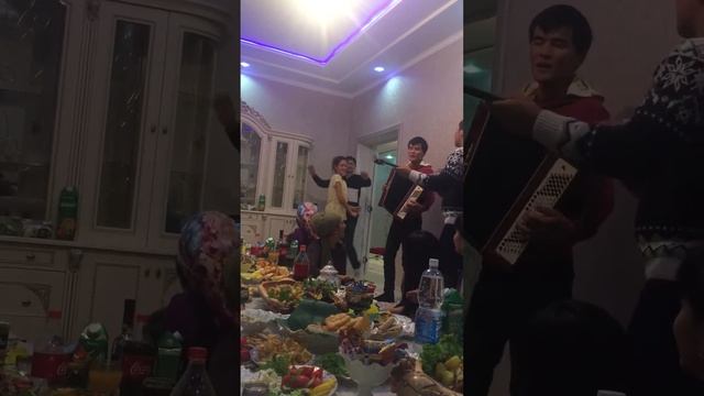 Нурболат отырыстын гули