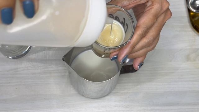 INSTANT COFFEE SERIES: SPANISH LATTE 'CAFE CON LECHE' - RECIPES FOR HOT (8OZ) AND ICED (16OZ)