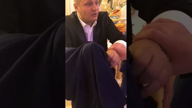 А теперь доставай сигарету из ширинки 😂