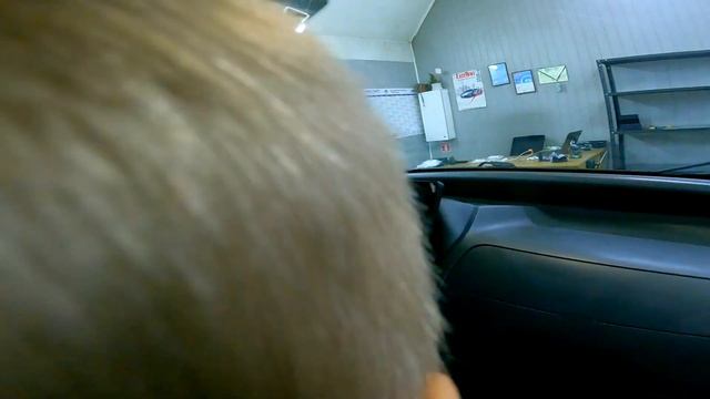 ||ДЕНЬ 963|| Отвёз Fiat на прокачку. Фокус. Новая магнитола, колонки и сабвуфер. Таксую.