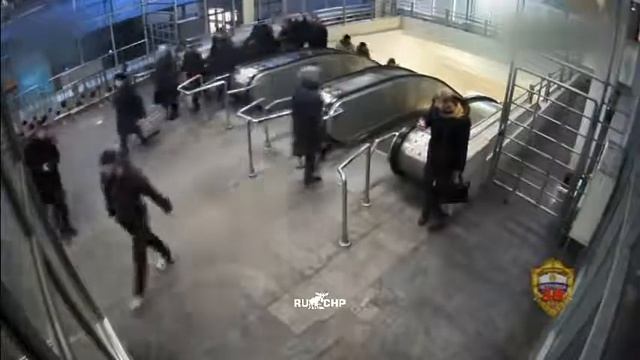 Стычка мигрантов в метро