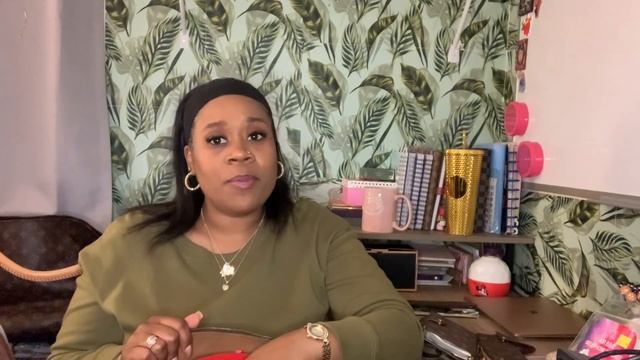 What’s In My Bag/ What’s In My Purse Louis Vuitton Alma Some Chit Chat And Shopping Haul.