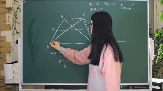 Найдите площадь трапеции, диагонали которой равны....