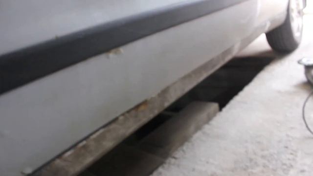 Toyota Caldina ремонт и покраска крыла, покраска ржавого порога. Как ржавеет под антигравием