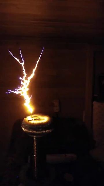 Ламповая катушка теслы на ГУ81