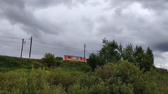 ЧМЭ3 1772 с небольшим грузовым составом.