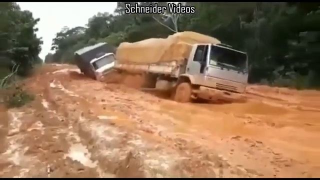 БРАЗИЛЬСКИЙ ДАЛЬНОБОЙ ДОРОГИ ИЗ ГЛИНЫ
