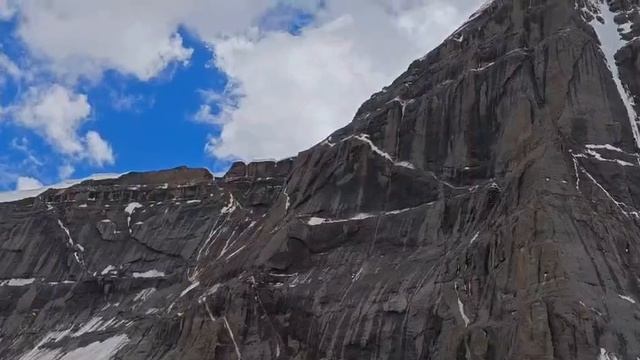 Тибет. Каменное зеркало