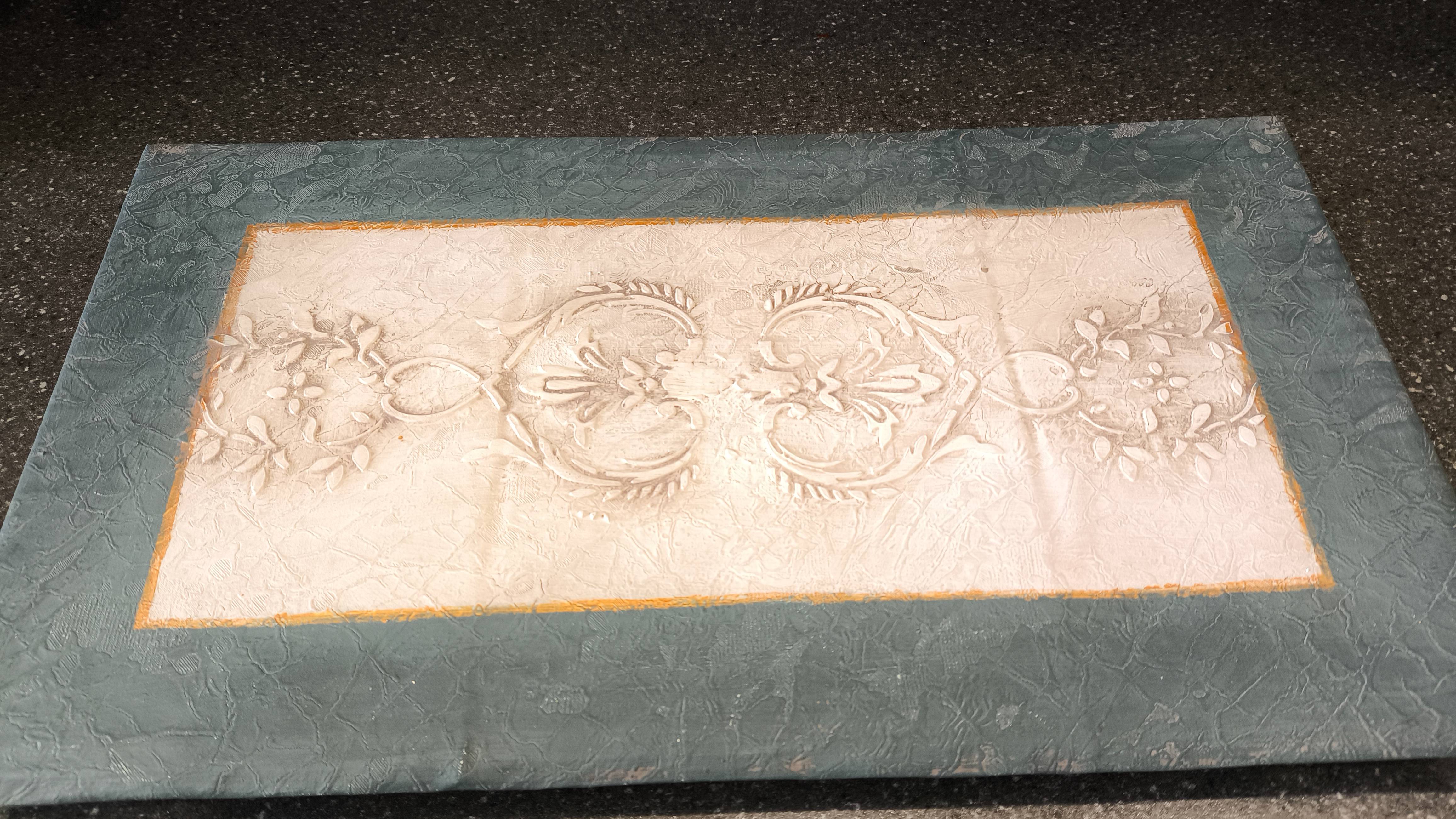 КАК СДЕЛАТЬ ИЗ КАРТОНА КРЫШКУ ДЛЯ КОРОБКИ (продолжение )