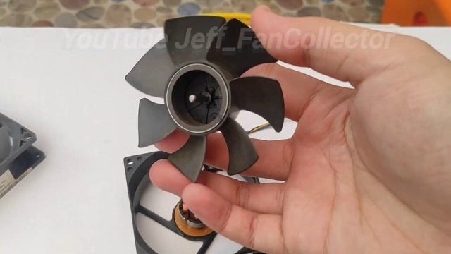 AVC Fan DS08025T12U 12V 0.70A 4700rpm 4wire 8025 1B1S Bearing Made In Taiwan