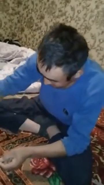 Ем креветки 😄