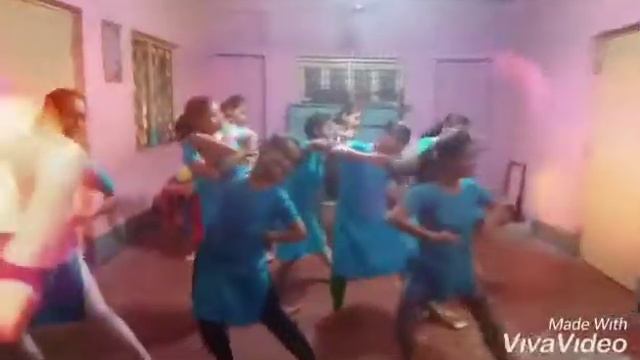 Merry Christmas2020//Jingle Bells Dance For Children