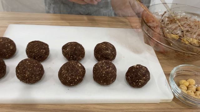 Цукерки FERRERO ROCHER без Цукру: Неможливо відірватись!