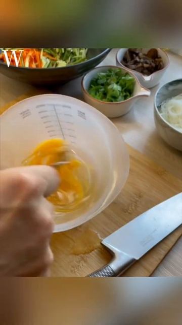 Готовим простое, но пикантное холодное блюдо - салат с фунчозой🥗 #shorts #рецепты #рецепт #салат